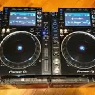 Vendo dos Pioneer CDJ-2000 Nexus2 y una Pioneer DJM-900 