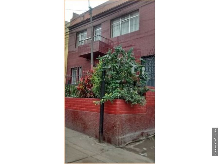 Venta de Casa 2 pisos en San Martin de Porres.