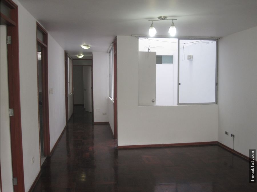 Alquiler Departamento Av. Garzon , primer piso con cochera.Jesús Maria