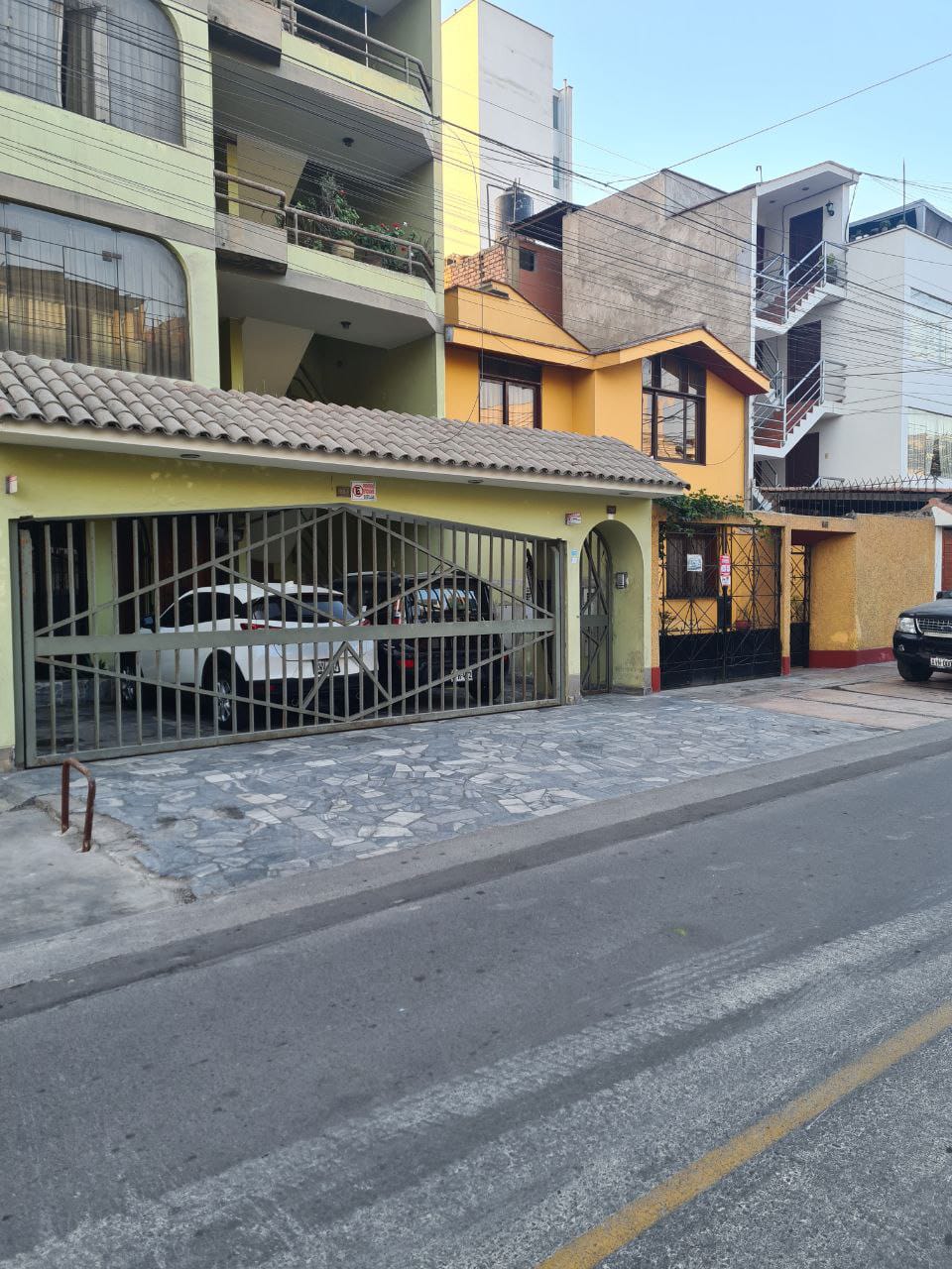 VENTA DEPARTAMENTO 108 MT2 - LA CALERA DE MONTERRICO - SURQUILLO - LIMA NEGOCIABLE