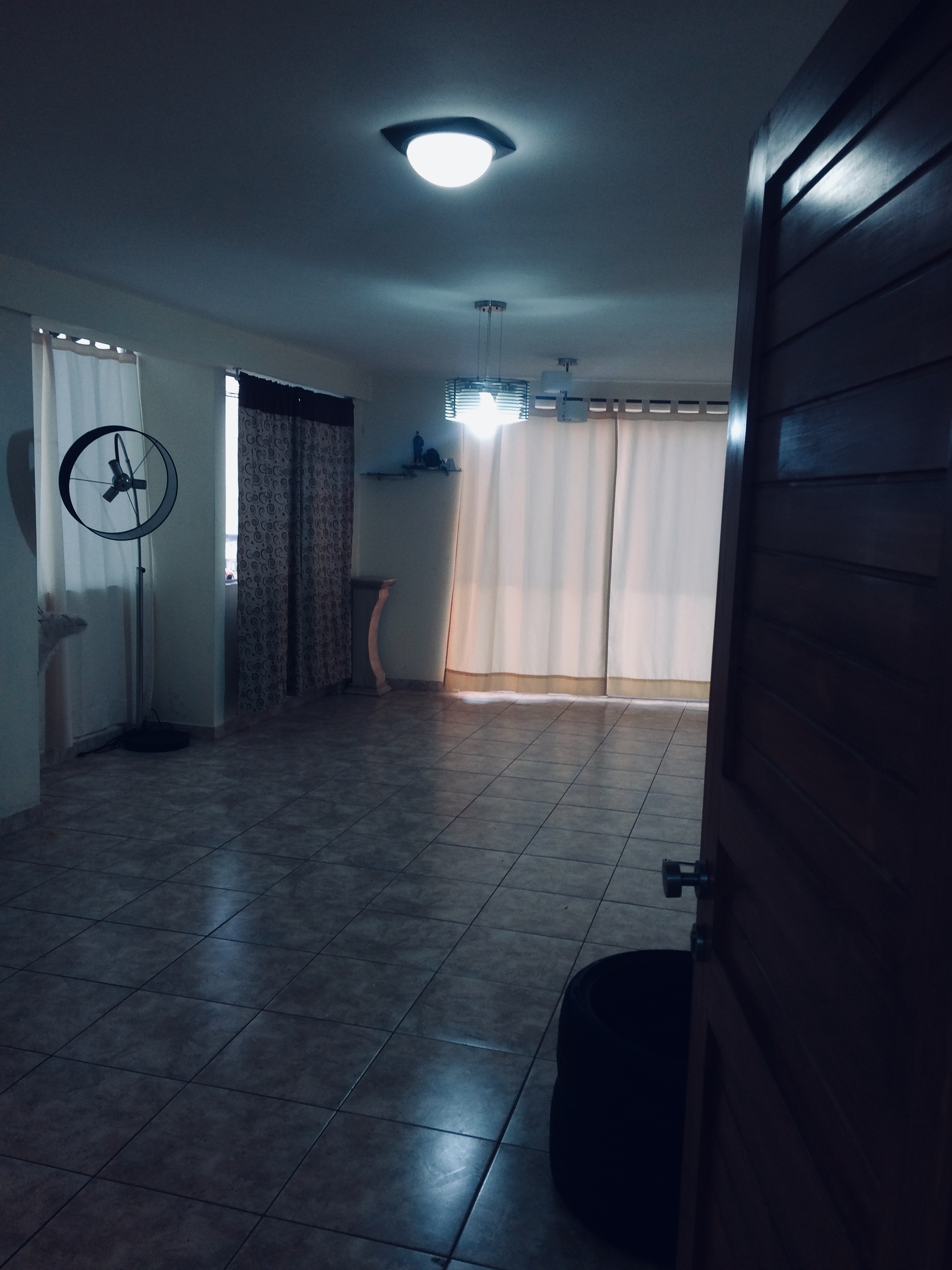 VENDO DEPARTAMENTO CON LINDA VISTA AL MAR EN CEDROS DE VILLA - CHORRILLOS. US 75000