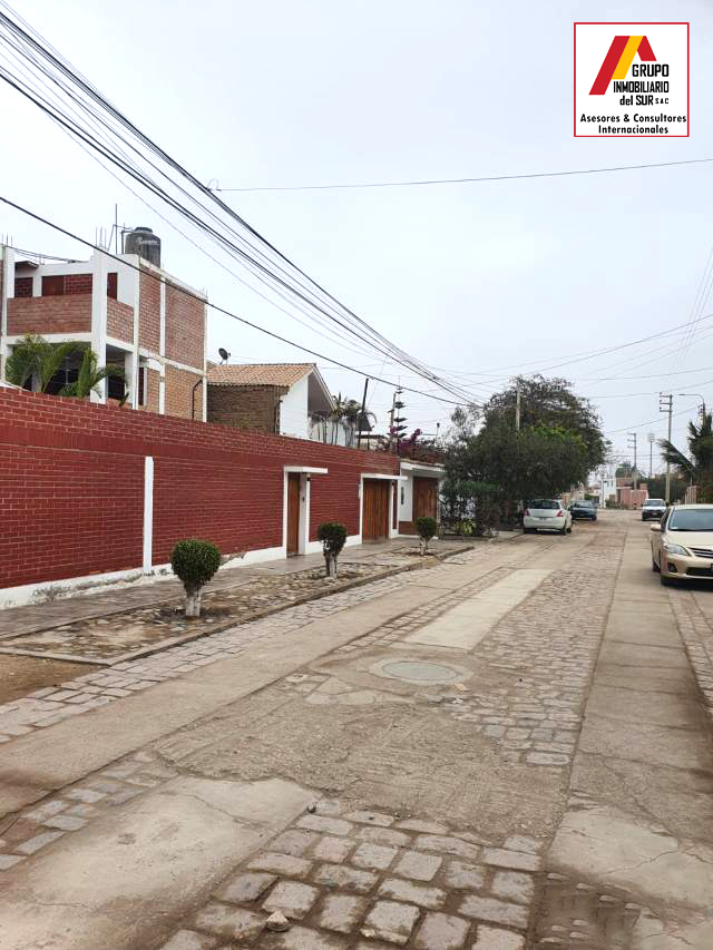 VENTA DE CASA CON COLEGIO 3 PISOS O INSTITUTO CHINCHA ALTA