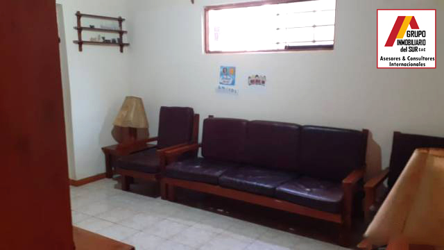 VENDO CASA DE 248 M² EN URB. BANCARIOS CHINCHA CHINCHA