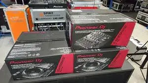 Vendo dos Pioneer CDJ-2000 Nexus2 y una Pioneer DJM-900 