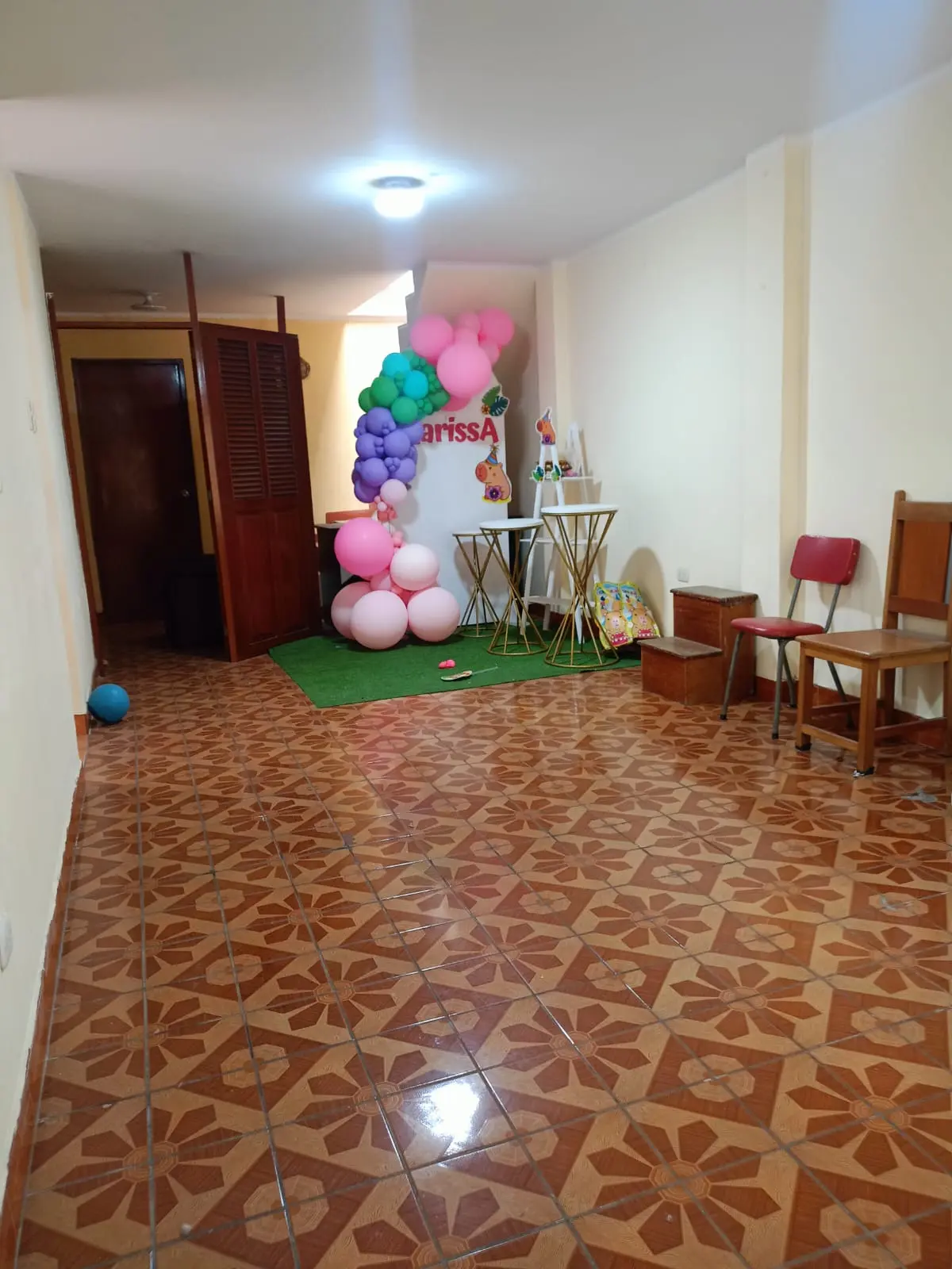 VENDO CASA DE 120 M2. URB. TOMAS VALLE 